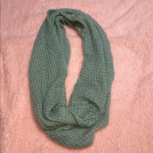 Infinity scarf - Picture 1 of 1